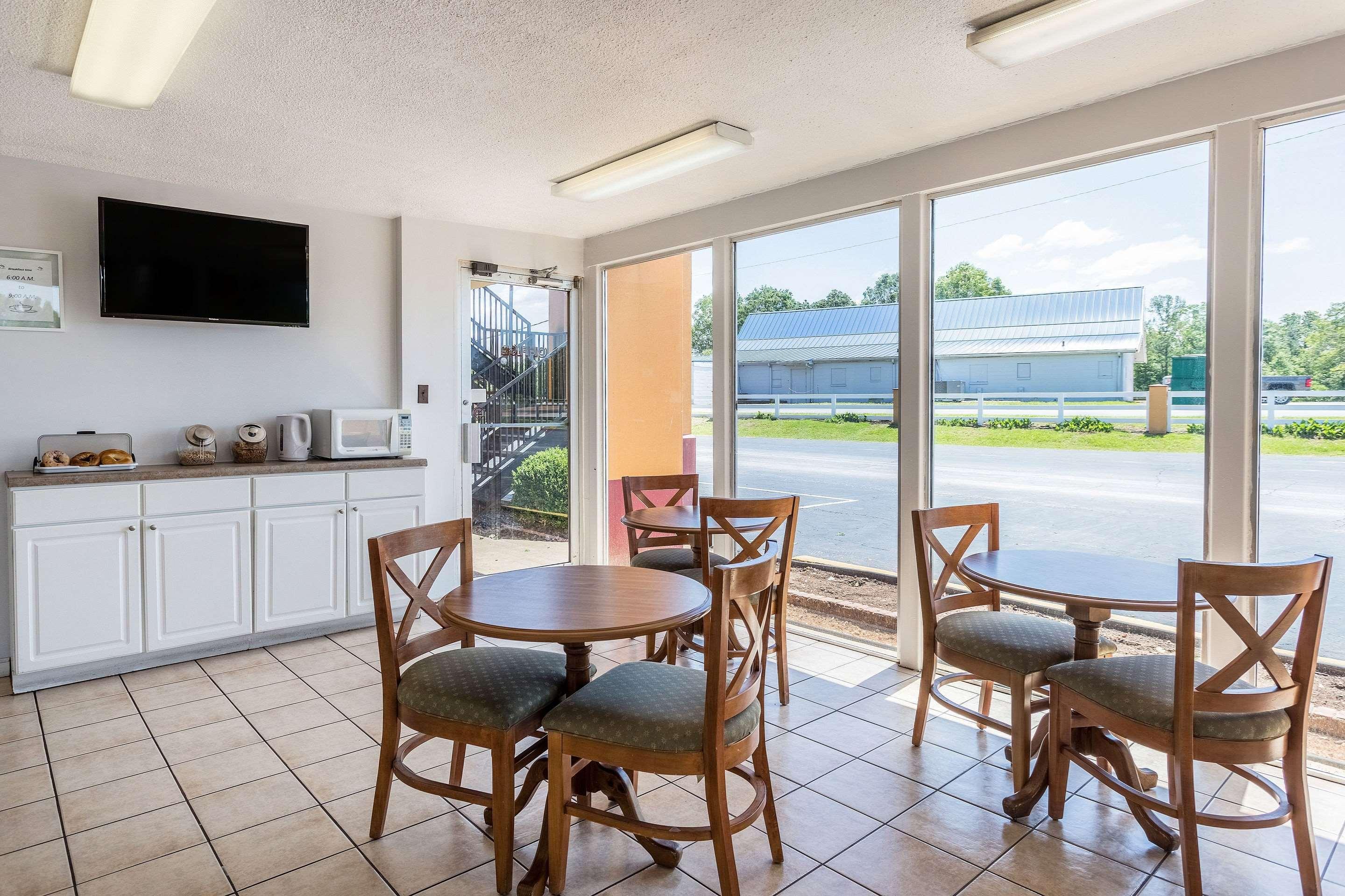 Rodeway Inn Denmark-Jackson Εξωτερικό φωτογραφία