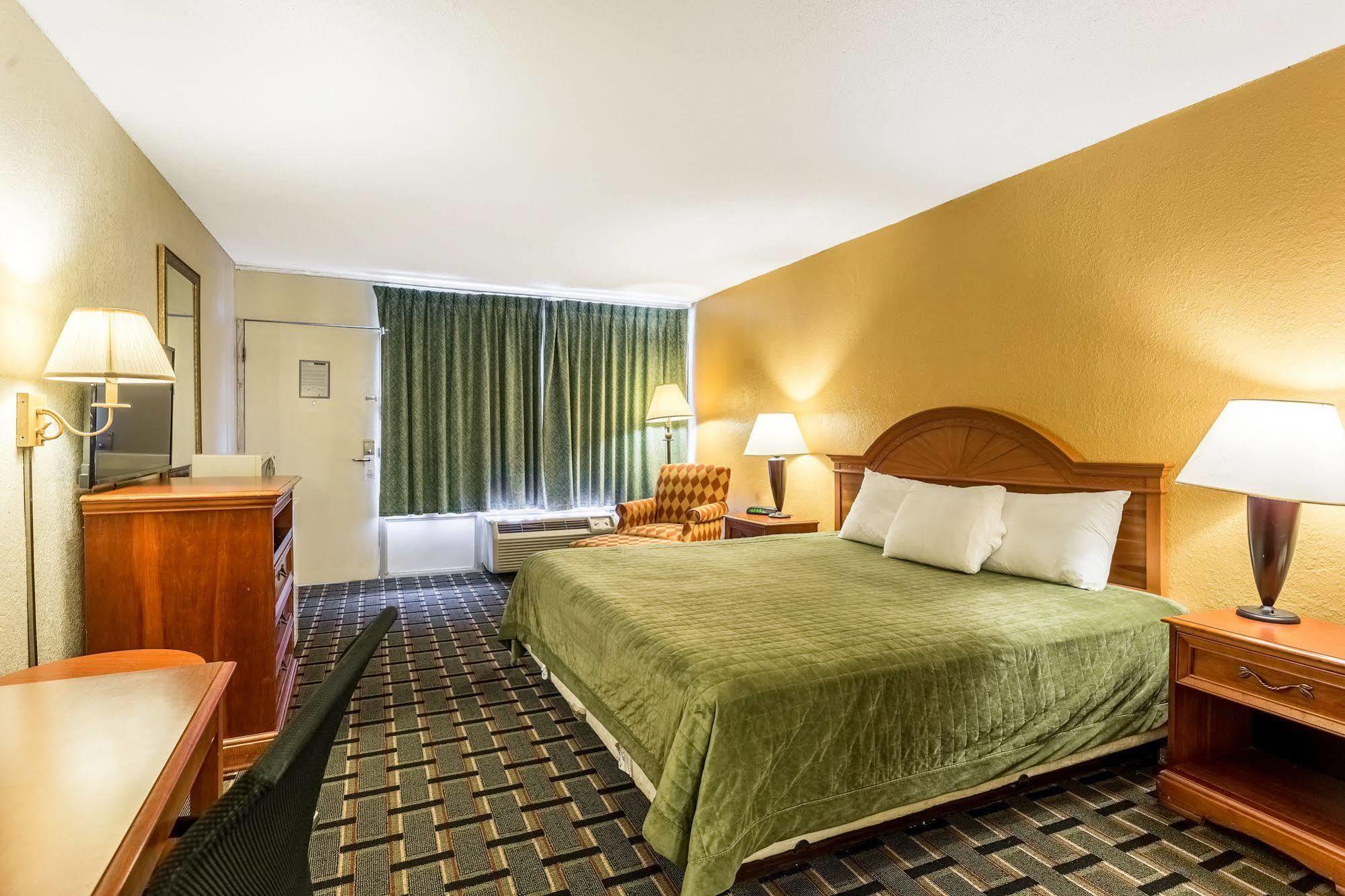 Rodeway Inn Denmark-Jackson Εξωτερικό φωτογραφία